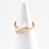 Sleek Pearl Ring